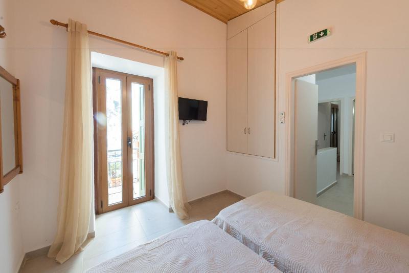 Elena Hotel Simi Eksteriør billede